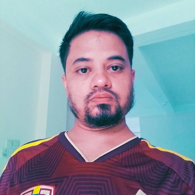 Zabed, 36, Suisse