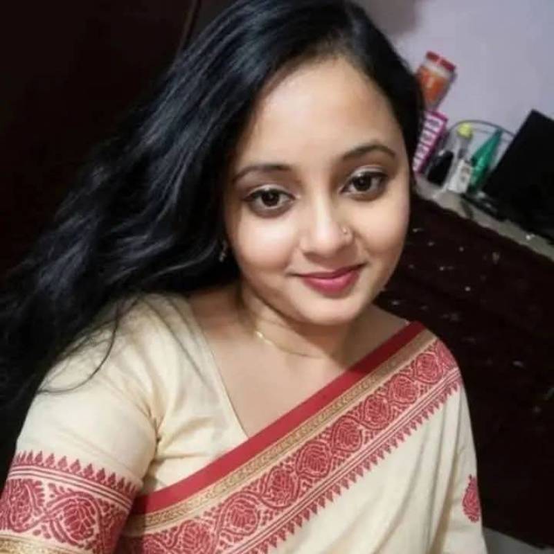 Chandni, 22, suez
