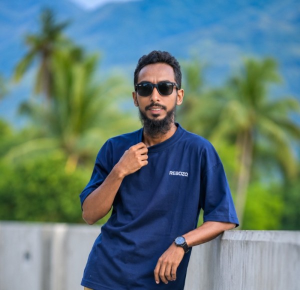 Mainuddin, 34, Madagascar