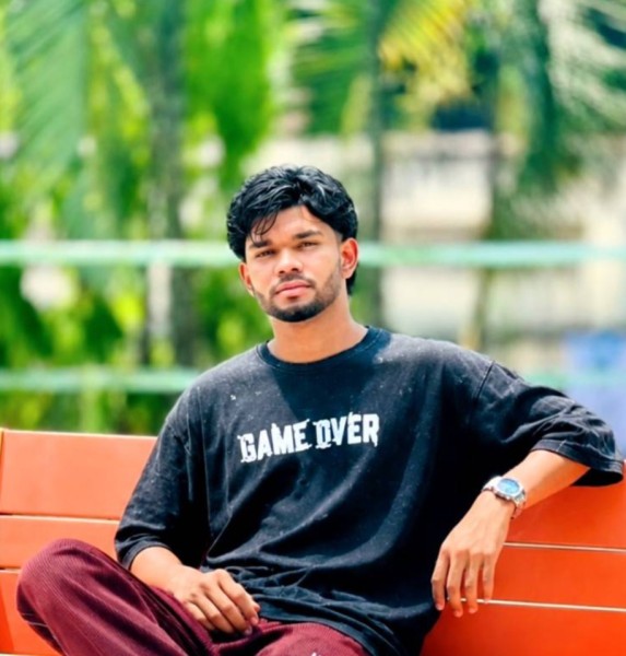 AJIJUL, 27, Living in Madrid Spain