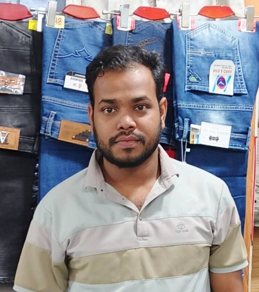 khan, 24, Richmond