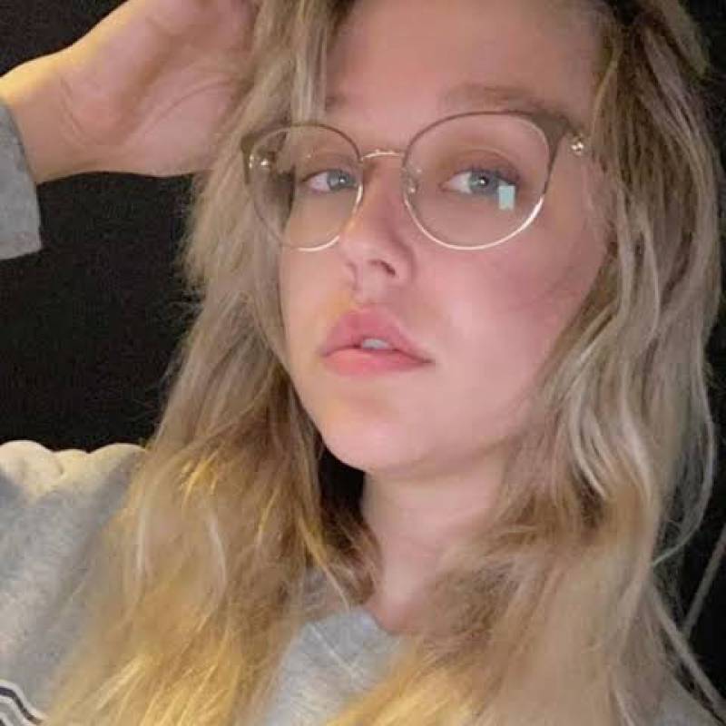 Amelia, 28, New York