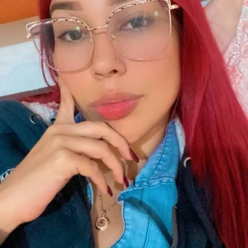 Irene, 34, taxes