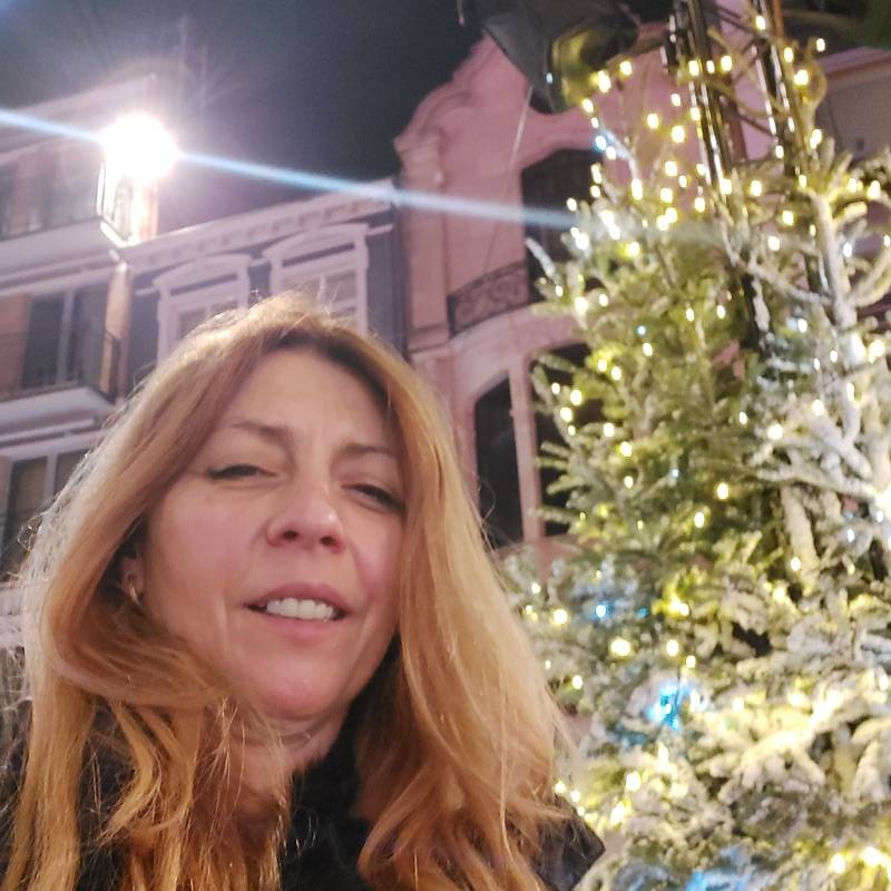 Bo, 41, Islamabad