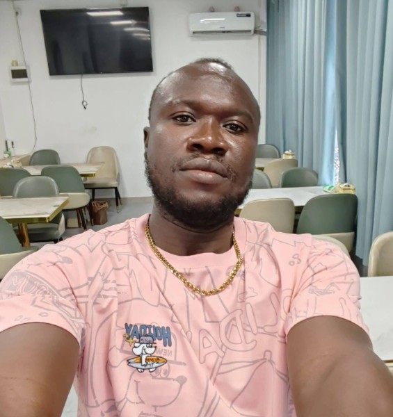 Kwaku, 41, Lakeland FL