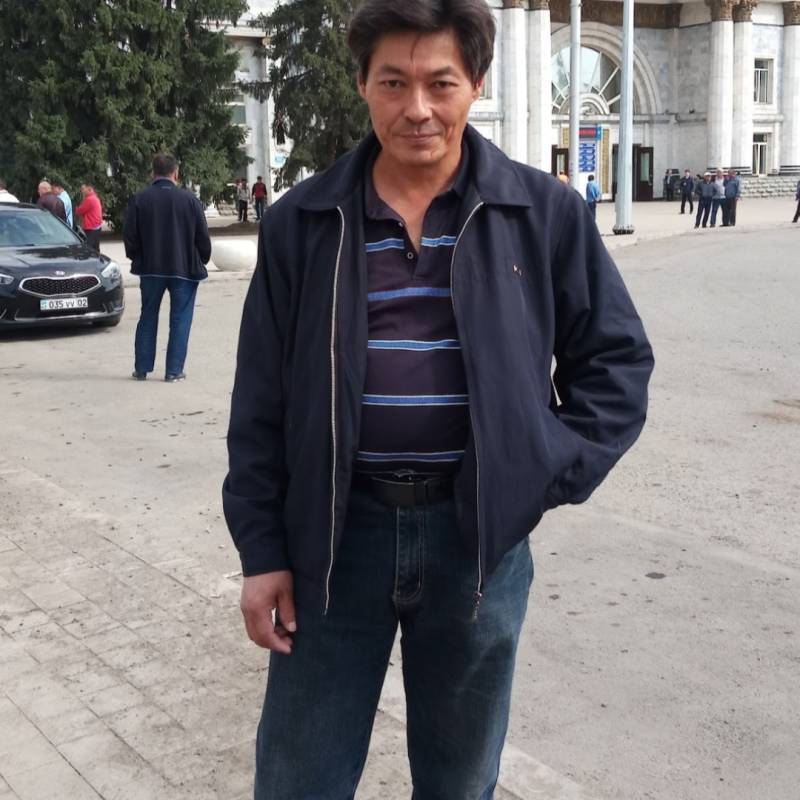 Арон, 60, Khulna rupsa
