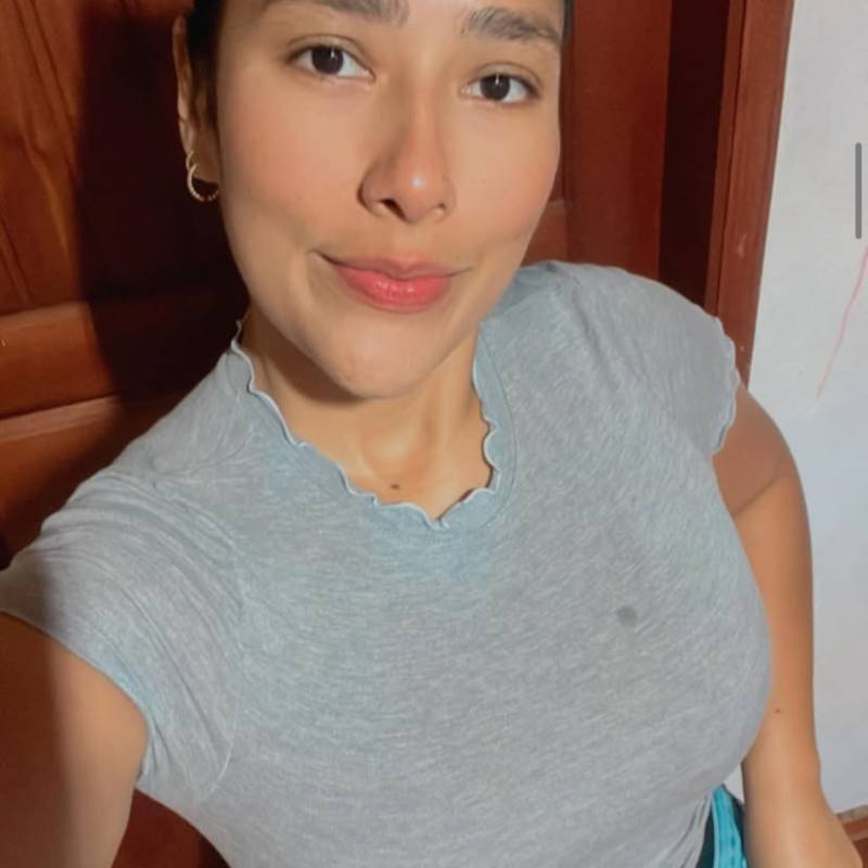 Laura, 41, Missouri