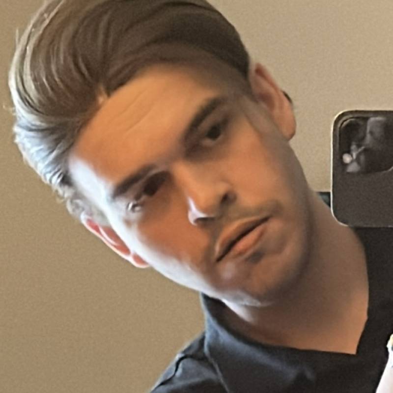 Elyas, 39, USA