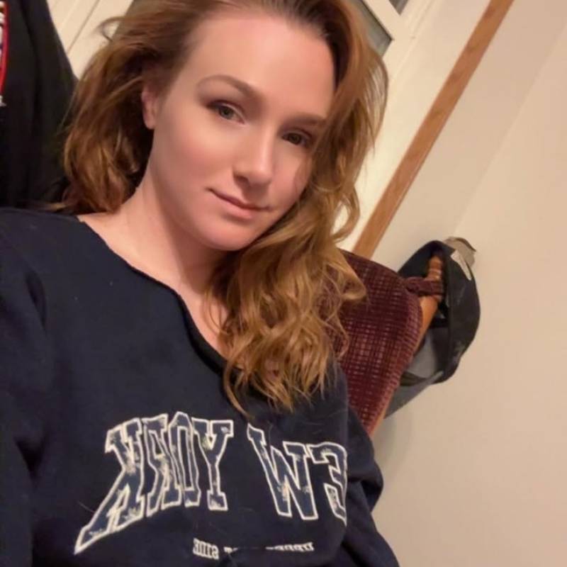 Victoria, 36, New York