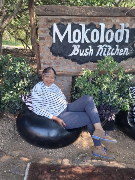 Tshola, 50, Sofia