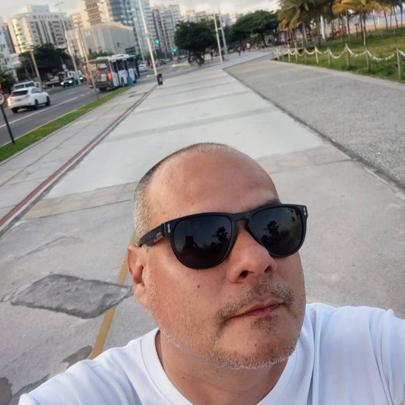 Mike, 44, Amman