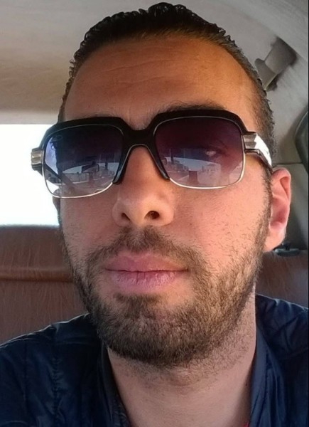 Youssef, 41, redhill surrey england