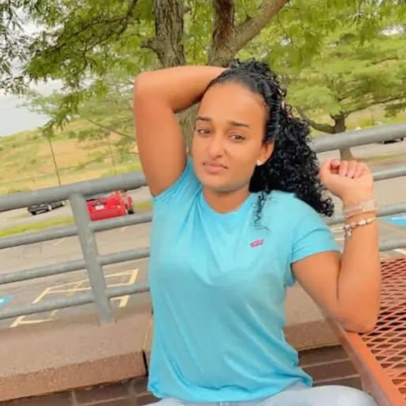 Telma Buadu, 26, Dom ale