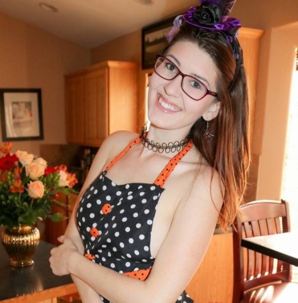 Harmbic sarah, 26, Germany