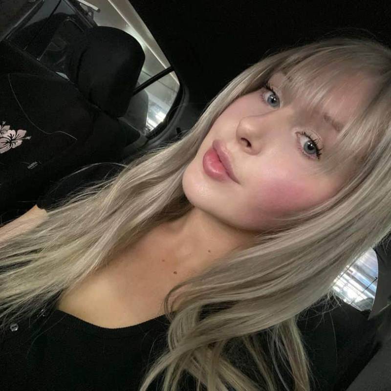 Alena croft, 35, Cape Twom