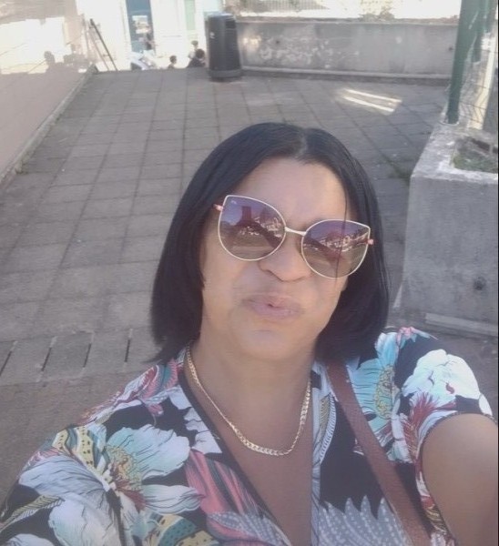 Rosa, 46, Cairo