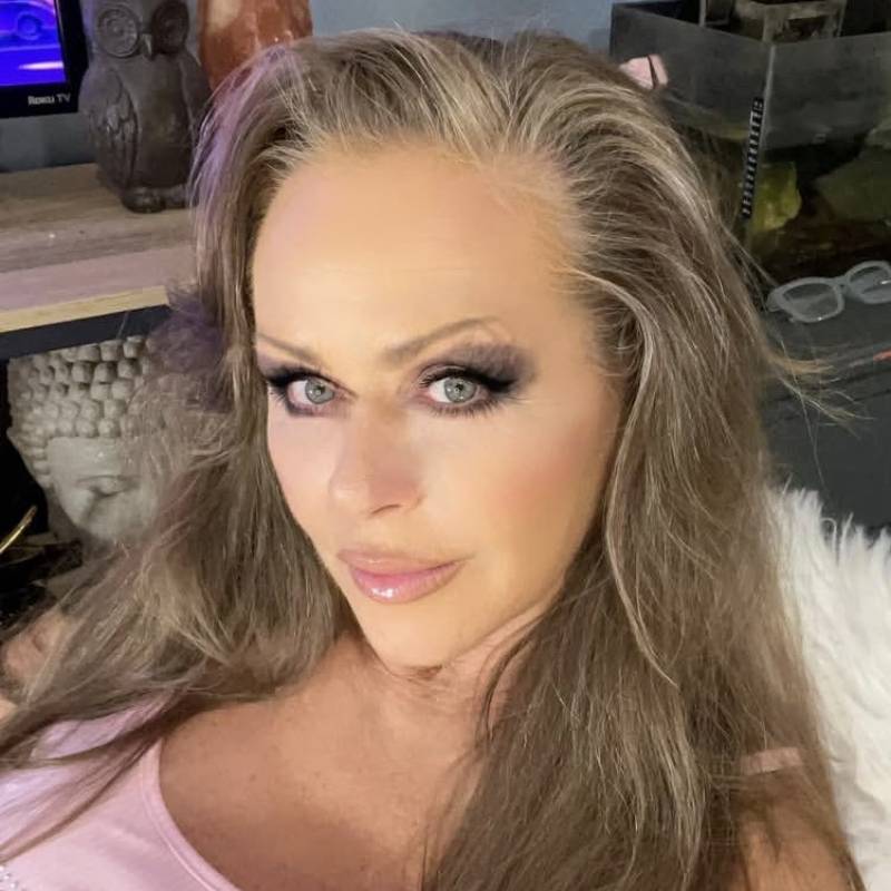 Serena, 43, United states