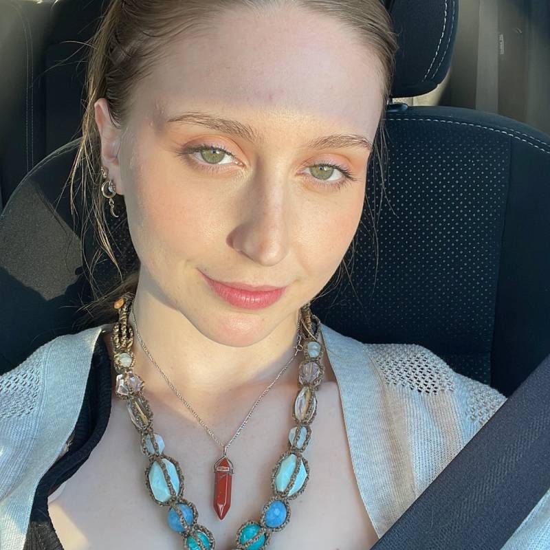 Angie cole, 32, United kingdom