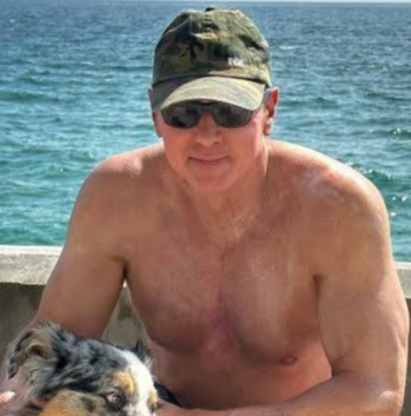 Bryant, 59, Netherlands