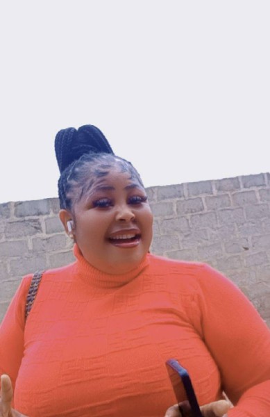 Chioma, 33, Cameroon