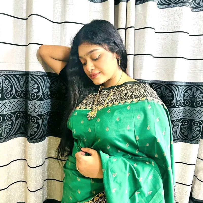 Sushmita, 20, Dhaka Bangladesh
