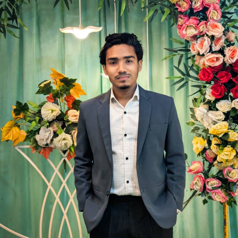 Atik Aslam, 23, carlifonia