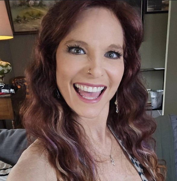 Elizabeth, 42, Melbourne