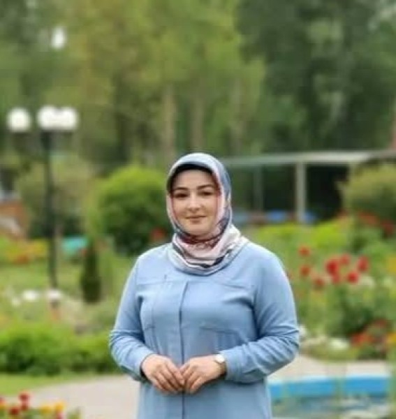 Anais, 29, Bangladash