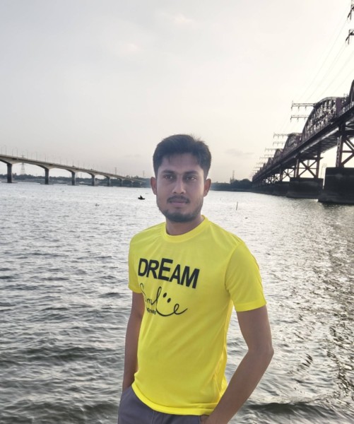 .Sahim, 29, Banner Illinois