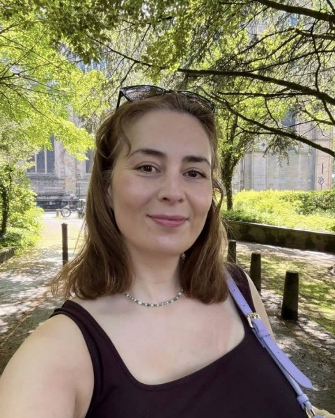 Belinda, 40, Saudi Arabia