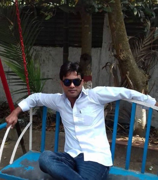 Nazmul Hossain, 30, United States