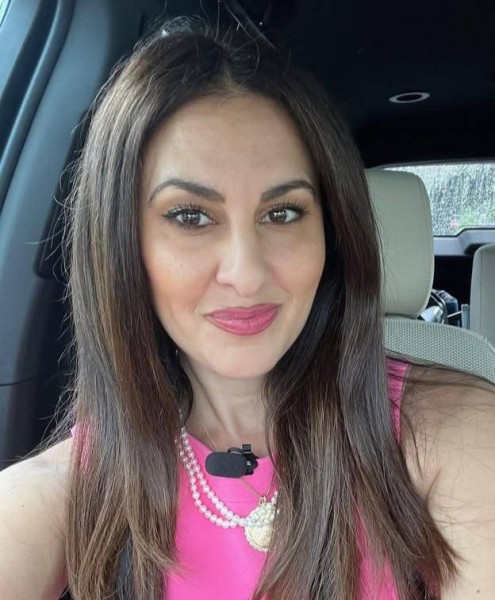Lorrie Phillips, 52, Rangpur