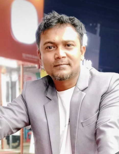 Nasir, 37, Frankfurt