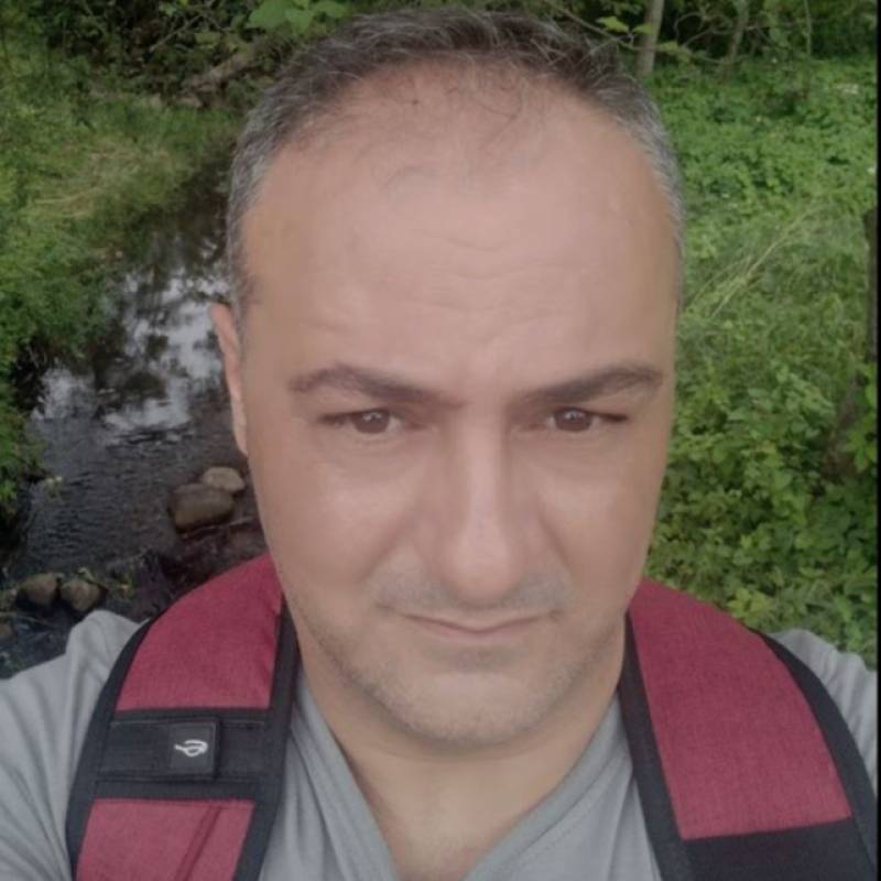 moro, 40, DAKAR