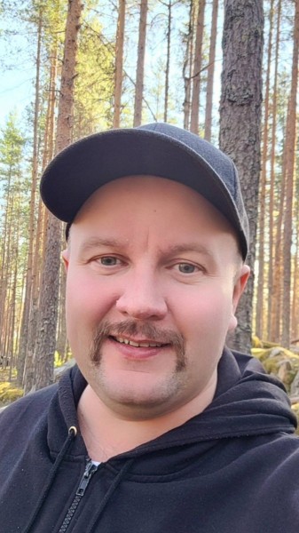 Bernard, 55, Warren Ohio