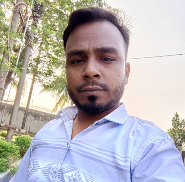 Fazlu, 24, Frankfurt