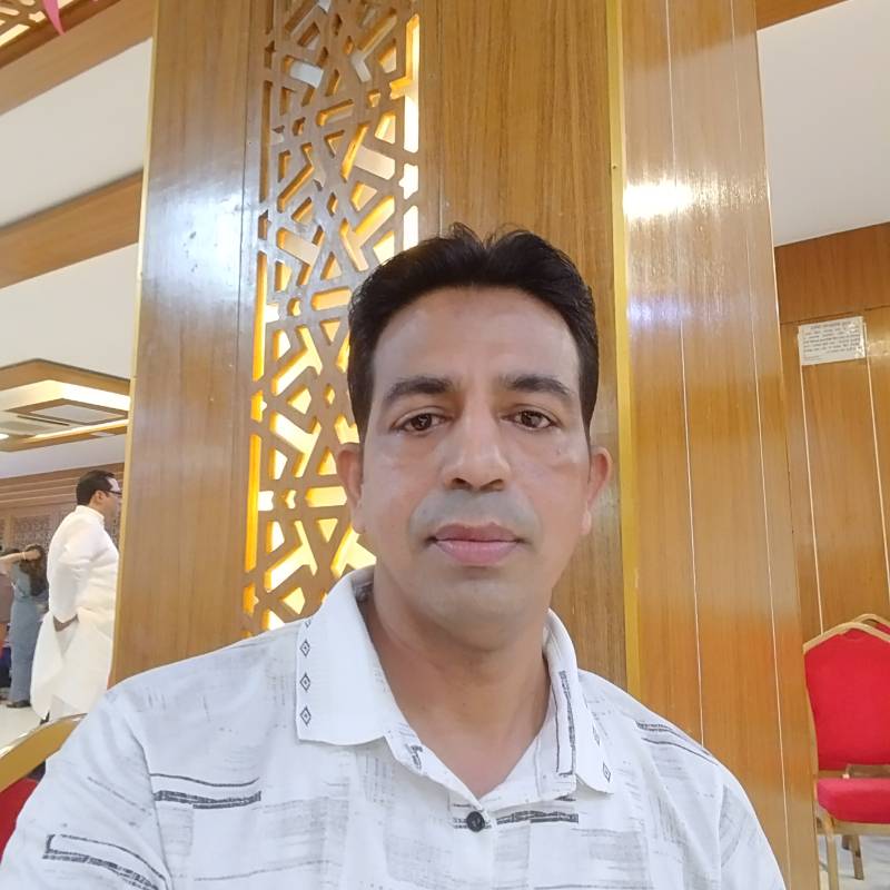 Omar, 37, Almer a Espa a