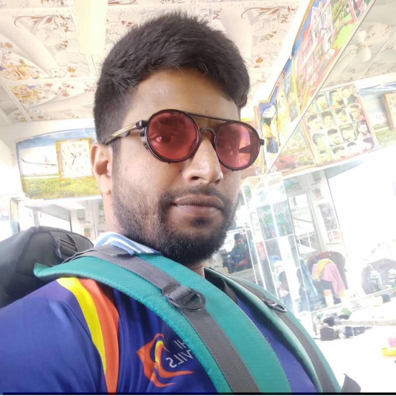 zakie, 35, Accra