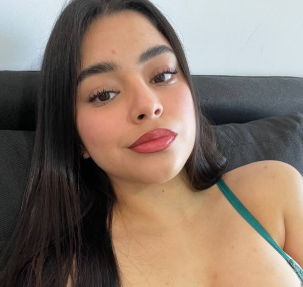 Melvina, 38, Edmonton