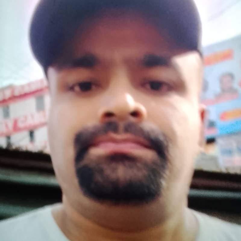 M M, 30, Iran