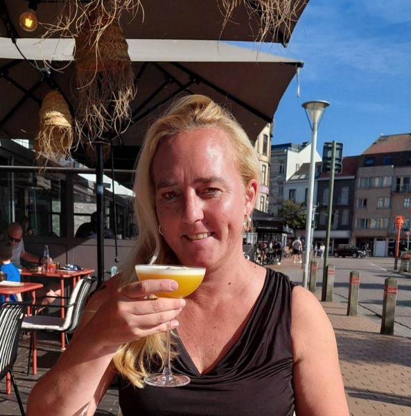 Maria, 45, Sweden