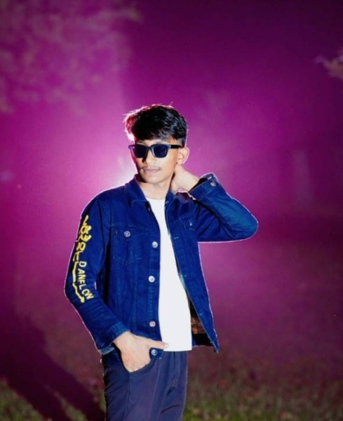 ADI, 18, Richmond