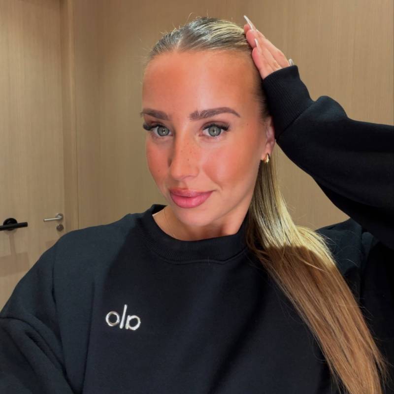 Elizabeth, 40, Any